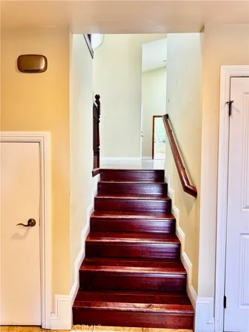 3529 Walnut Avenue, Manhattan Beach, California 90266