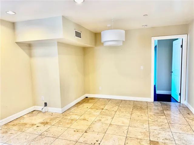 3529 Walnut Avenue, Manhattan Beach, California 90266