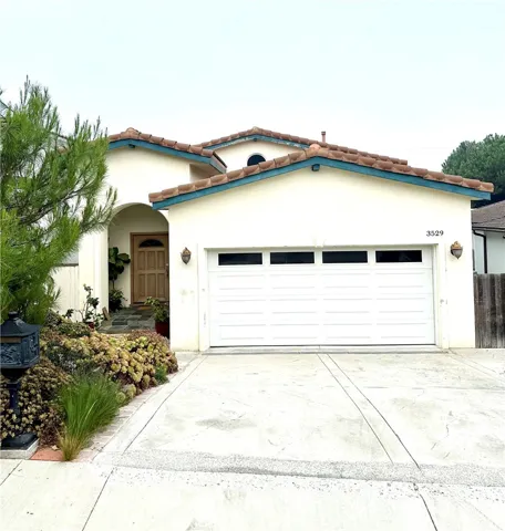 3529 Walnut Avenue, Manhattan Beach, California 90266