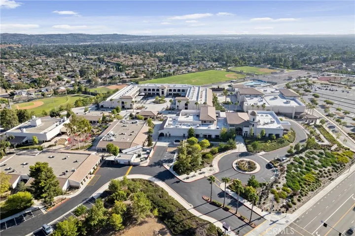 YORBA LINDA HIGH SCHOOL