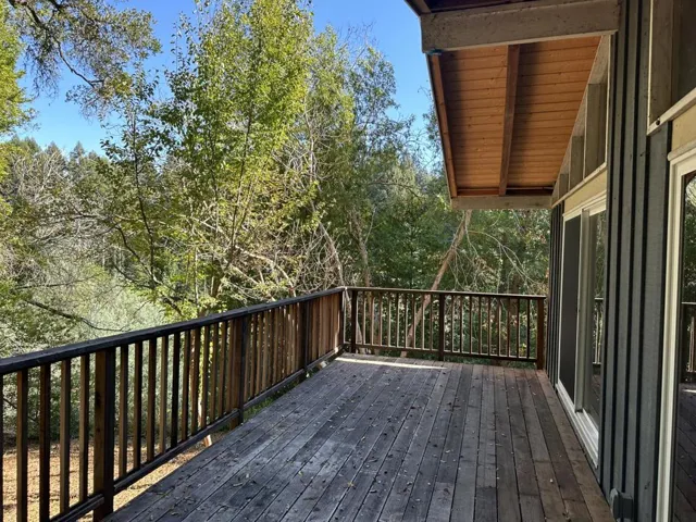 881 Hillcrest Drive, Felton, California 95018