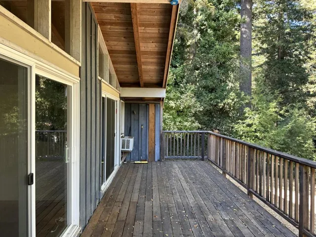 881 Hillcrest Drive, Felton, California 95018