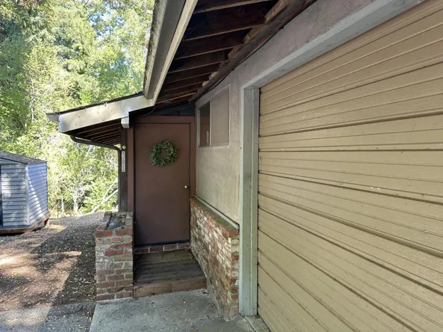 881 Hillcrest Drive, Felton, California 95018