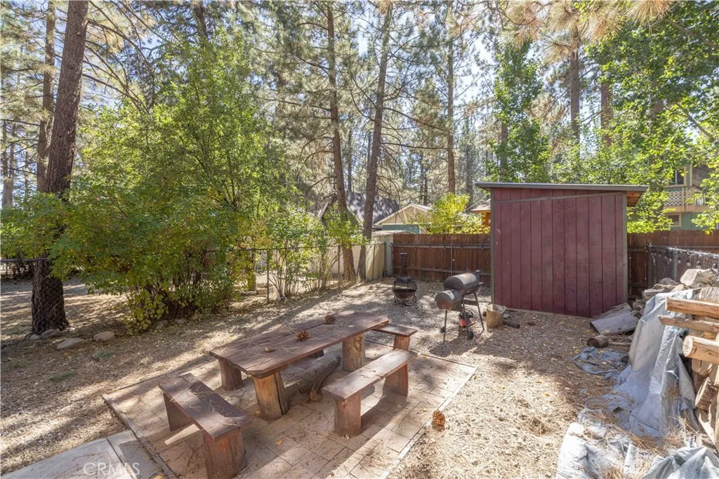 726 Maltby Boulevard, Big Bear City, California 92314 home-pic-15