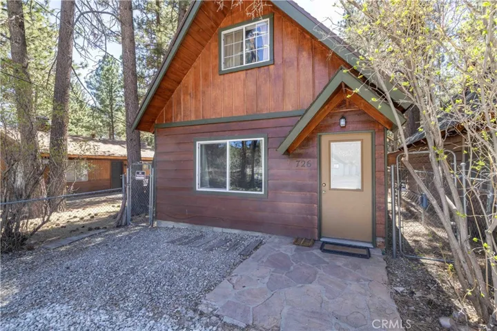 726 Maltby Boulevard, Big Bear City, California 92314