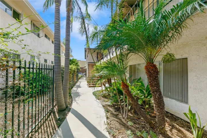 651 E 46th Street, Long Beach, California 90807