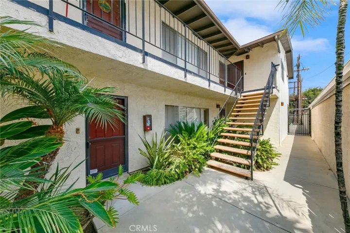 651 E 46th Street, Long Beach, California 90807