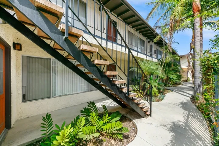 651 E 46th Street, Long Beach, California 90807