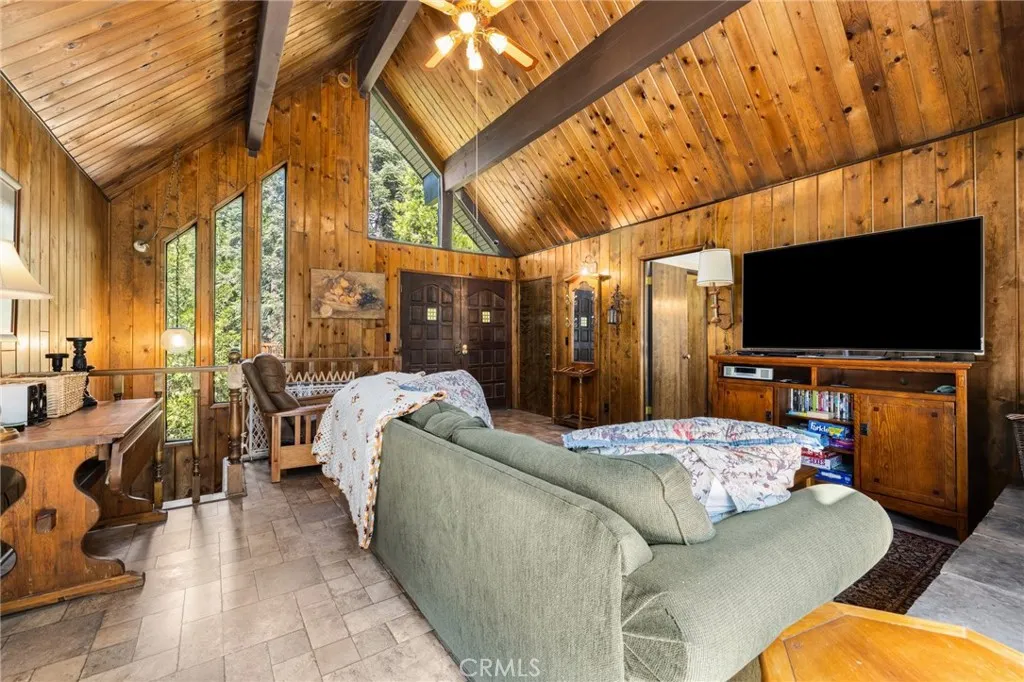 175 Golf Course Road, Lake Arrowhead, California 92317 home-pic-14