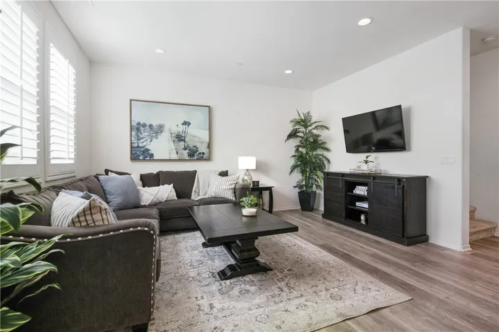 Open concept floor plan, light & bright living space.