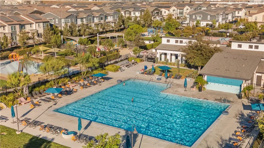 Canva Park in New Haven boasts a Jr. Olympic sized pool, huge rec center, pickleball & basketball courts, super playground, outdoor fitness station & fire pits.