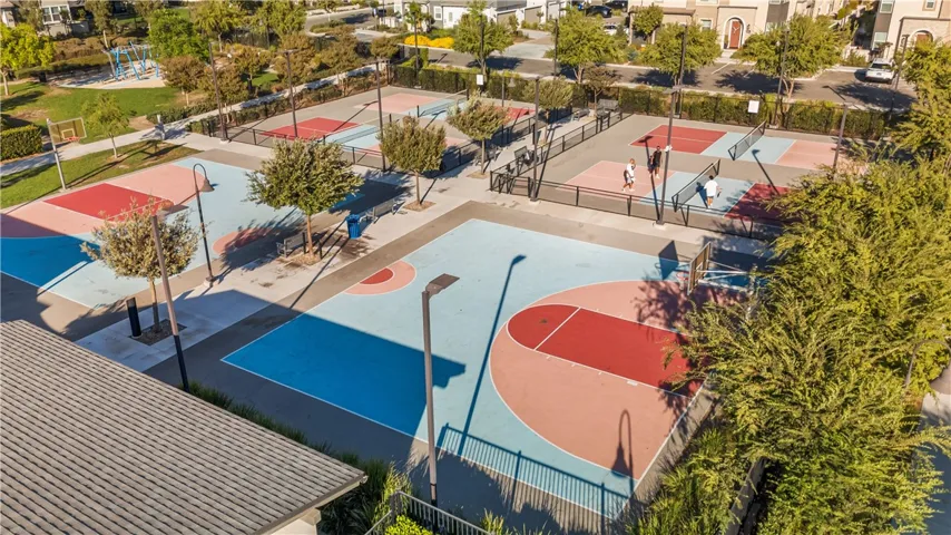Canva Park in New Haven boasts a Jr. Olympic sized pool, huge rec center, pickleball & basketball courts, super playground, outdoor fitness station & fire pits.
