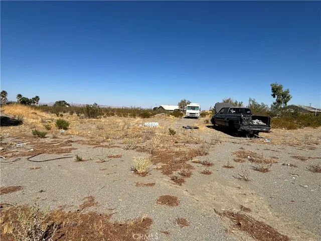 4366 Salerno Road, Phelan, California 92371