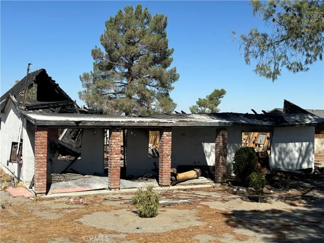 4366 Salerno Road, Phelan, California 92371