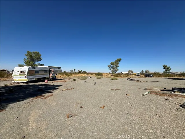 4366 Salerno Road, Phelan, California 92371