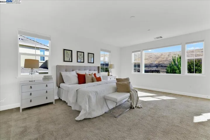 MASTER  BEDROOM