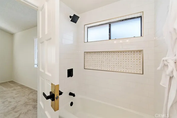 2610 Ruhland Avenue 5, Redondo Beach, California 90278