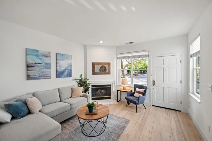 123 Concord Circle, Mountain View, California 94040