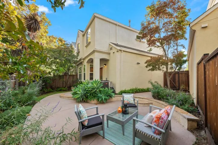 123 Concord Circle, Mountain View, California 94040