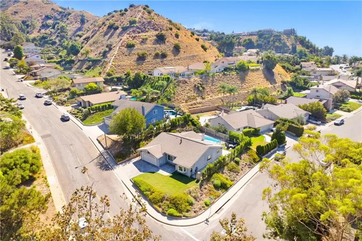 3240 Brace Canyon Road, Burbank, California 91504