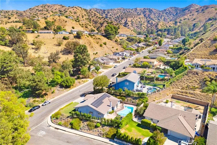 3240 Brace Canyon Road, Burbank, California 91504