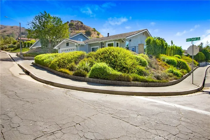 3240 Brace Canyon Road, Burbank, California 91504
