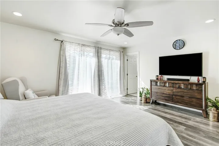 3240 Brace Canyon Road, Burbank, California 91504