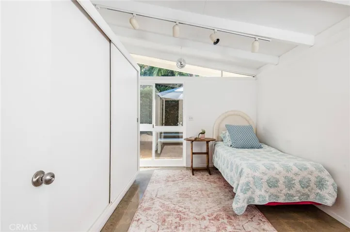 7146 E Mezzanine Way, Long Beach, California 90808