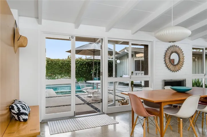 7146 E Mezzanine Way, Long Beach, California 90808