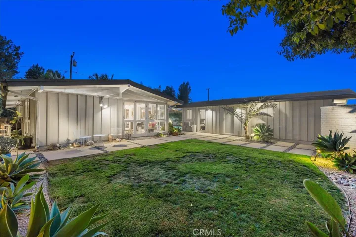 7146 E Mezzanine Way, Long Beach, California 90808