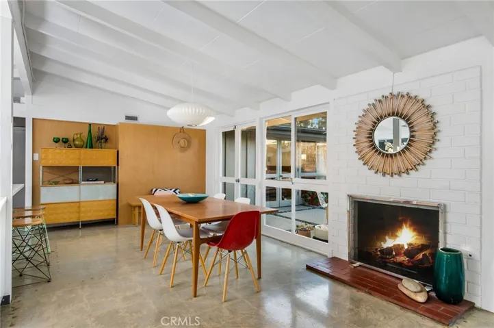 7146 E Mezzanine Way, Long Beach, California 90808