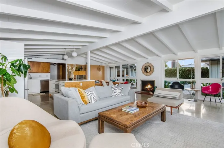 7146 E Mezzanine Way, Long Beach, California 90808