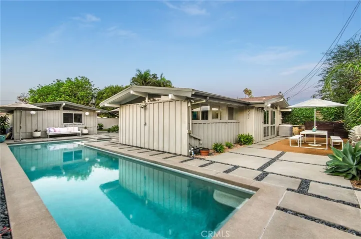 7146 E Mezzanine Way, Long Beach, California 90808