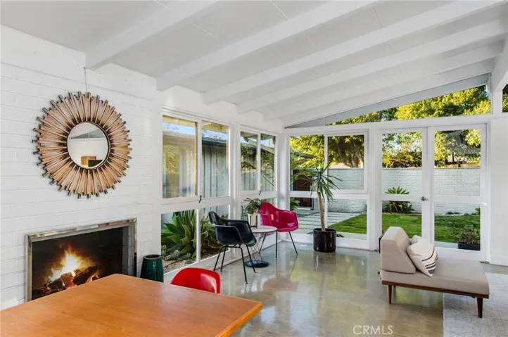 7146 E Mezzanine Way, Long Beach, California 90808