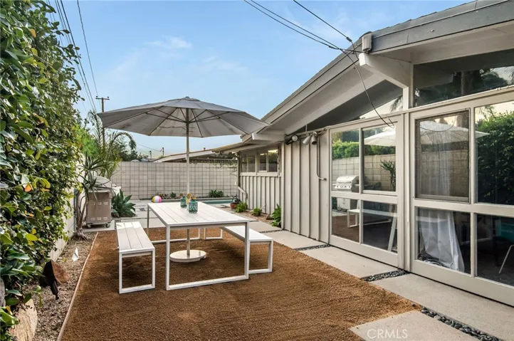 7146 E Mezzanine Way, Long Beach, California 90808