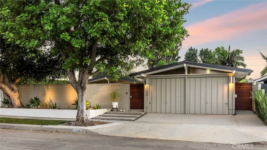 7146 E Mezzanine Way, Long Beach, California 90808
