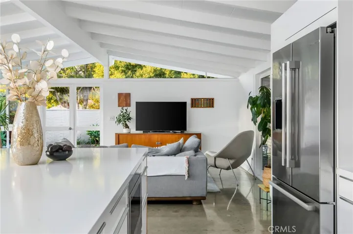 7146 E Mezzanine Way, Long Beach, California 90808
