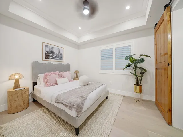 4652 Charnock Drive, Irvine, California 92604