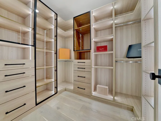 MASTER CLOSET