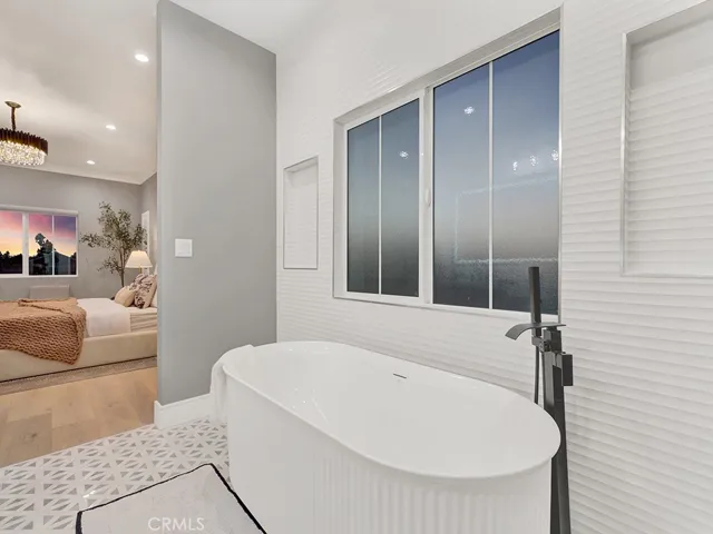 4652 Charnock Drive, Irvine, California 92604