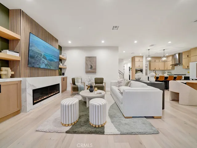 4652 Charnock Drive, Irvine, California 92604