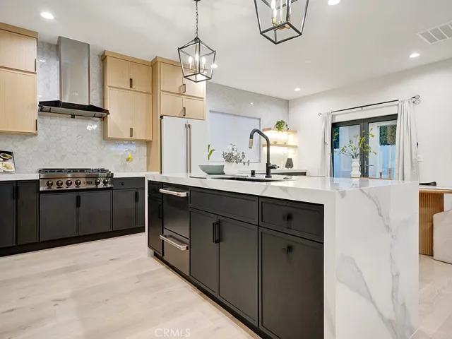 4652 Charnock Drive, Irvine, California 92604