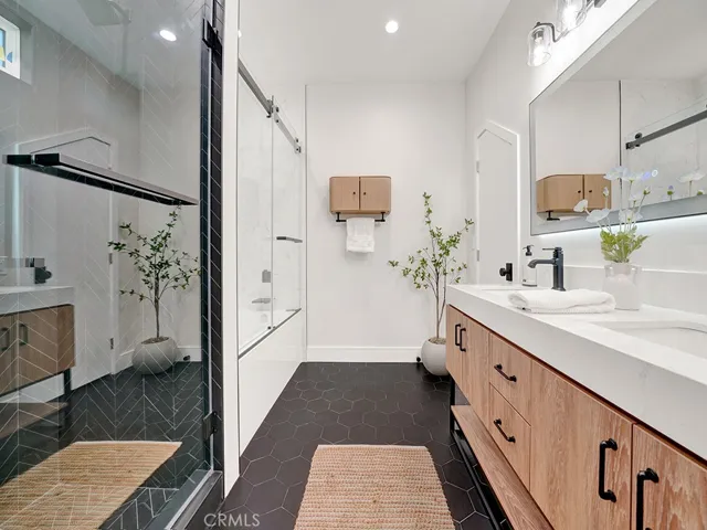 4652 Charnock Drive, Irvine, California 92604