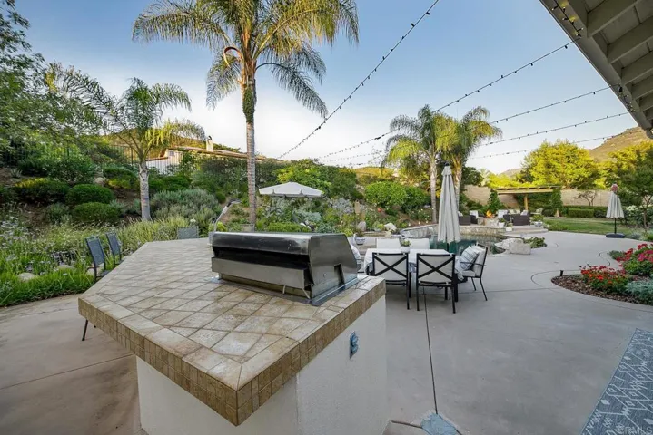 26813 Saint Andrews Lane, Valley Center, California 92082