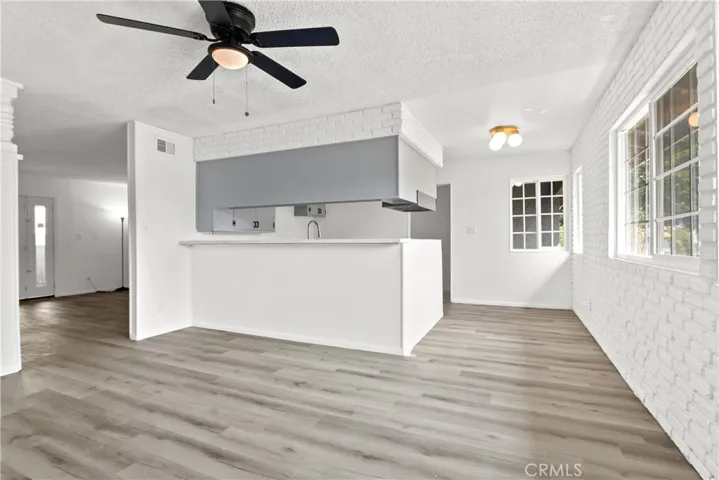 Dining Area & kitchen countertop eating area