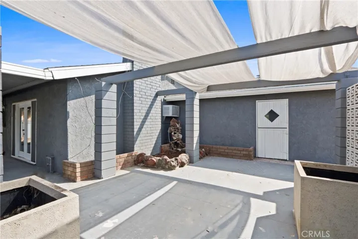 Side entrance to Garage