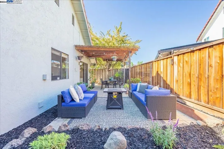 32927 Oakdale St, Union City, California 94587