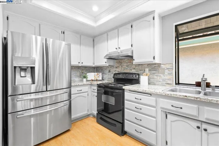 32927 Oakdale St, Union City, California 94587