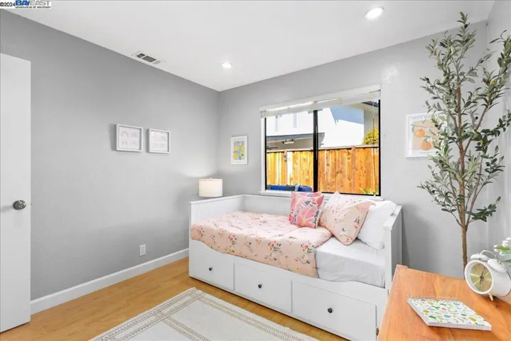32927 Oakdale St, Union City, California 94587