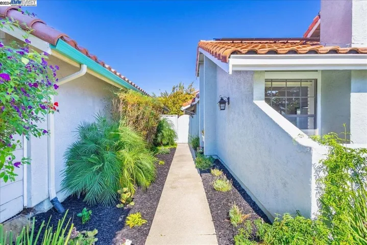 32927 Oakdale St, Union City, California 94587